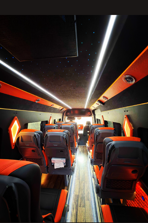 Sprinter 2025 Black gallery image