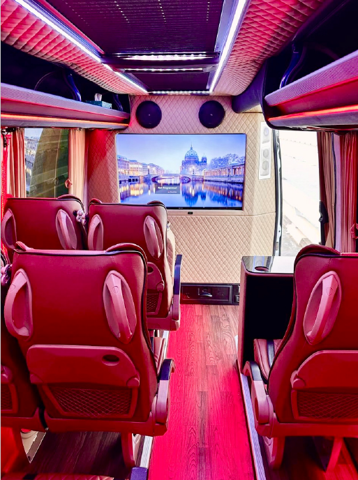 Sprinter 2023 Black gallery image
