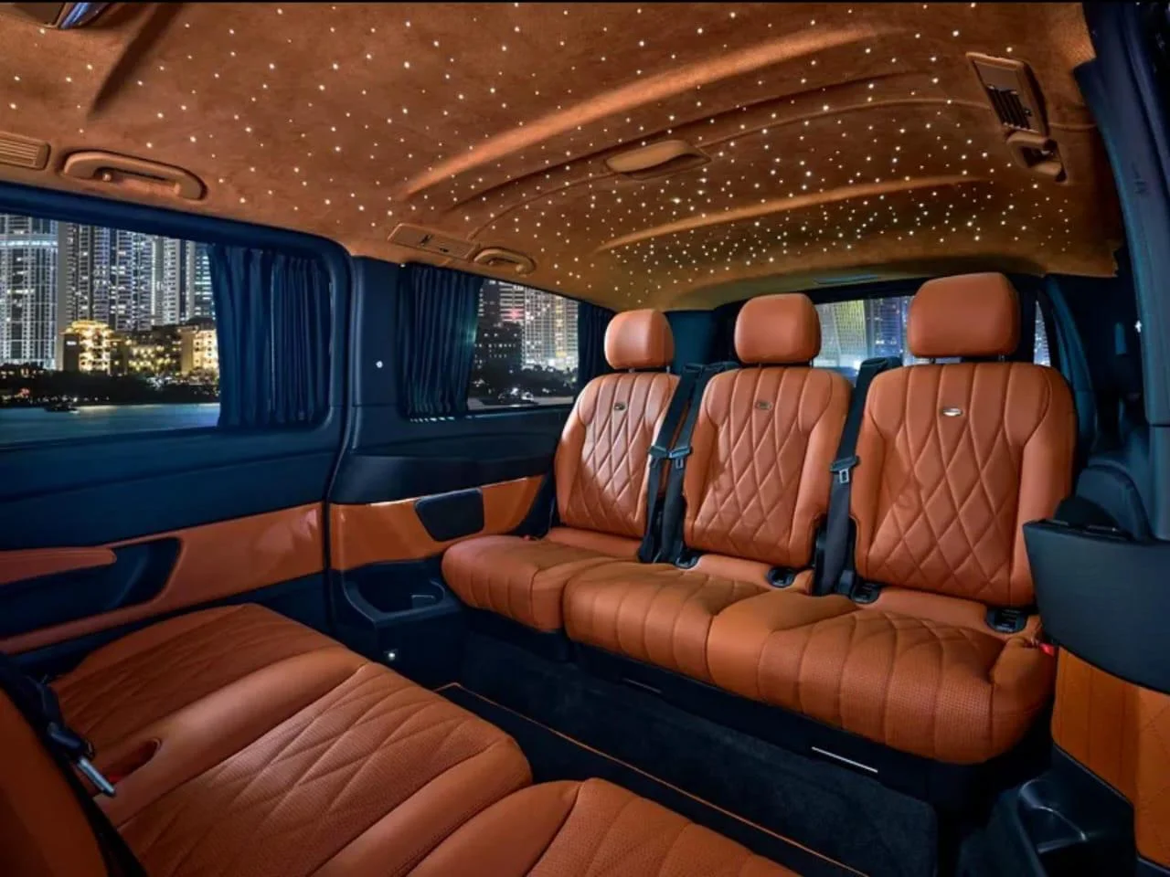 Mercedes-Benz V-Class V250 gallery image