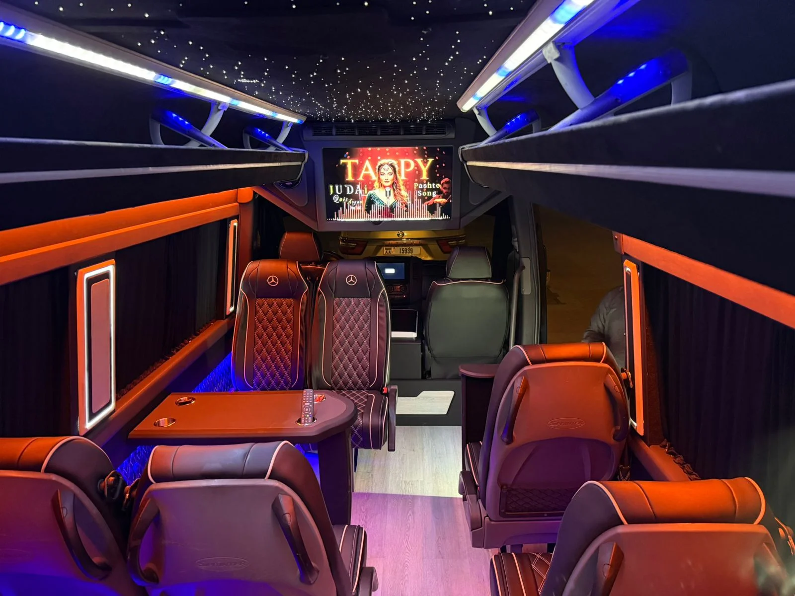 Sprinter 18-Seater gallery image